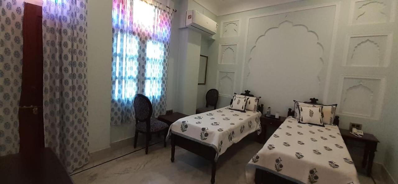 מלון ג'איפור Raj Rajeshwari Haveli חדר תמונה