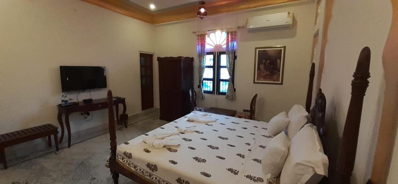 מלון ג'איפור Raj Rajeshwari Haveli מראה חיצוני תמונה